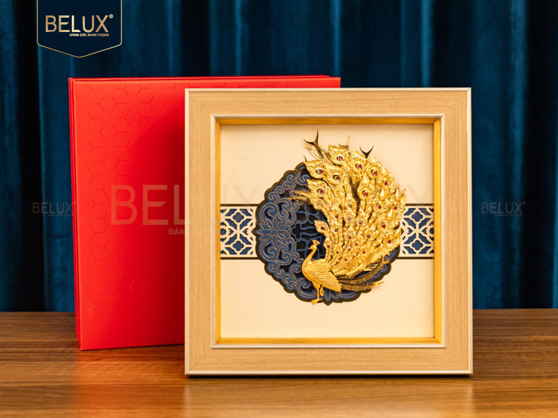 Tranh chim công dát vàng 24k 26x26cm